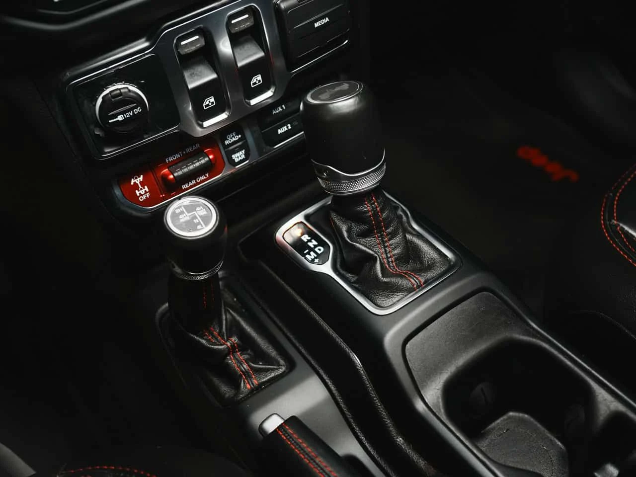 Jeep Wrangler * Rubicon * CARFAX * ���� �� �� | Mobile.bg � ����������� 14
