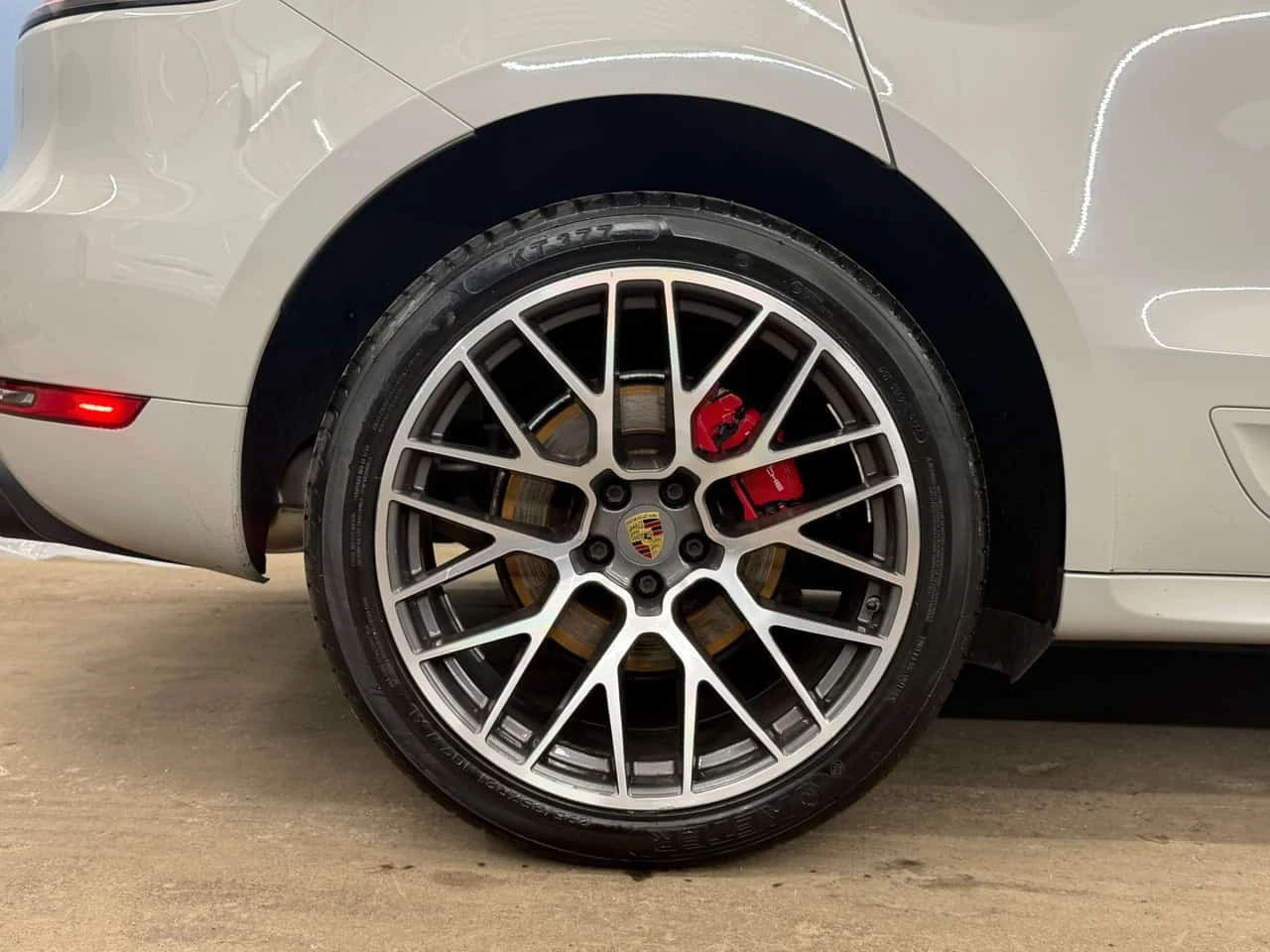 Porsche Macan GTS| AWD* АВТОКРЕДИТ* , снимка 9 - Автомобили и джипове - 56297235