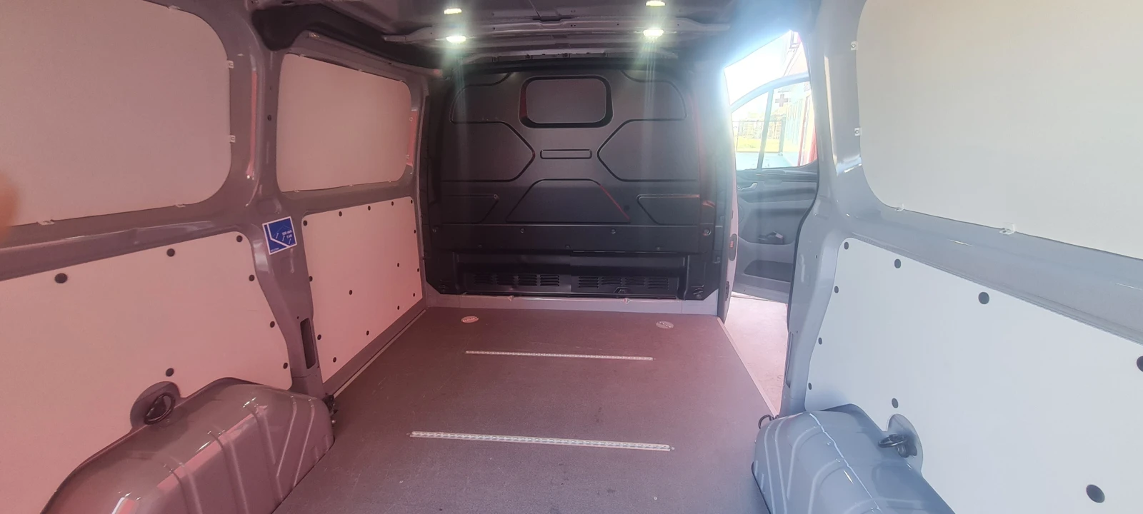 Ford Transit Custom trail - изображение 10