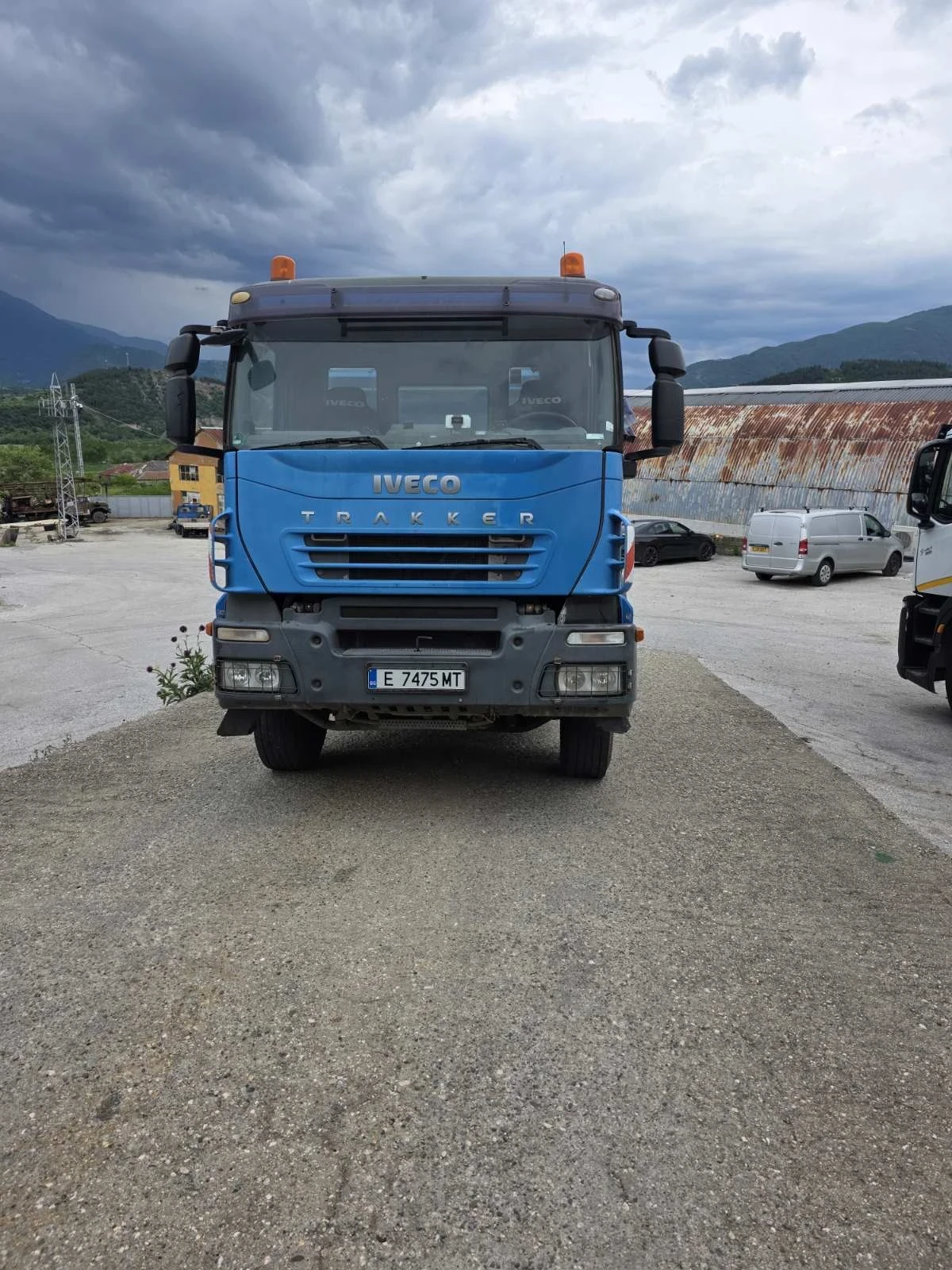 Iveco Trakker, снимка 2 - Камиони - 54635513