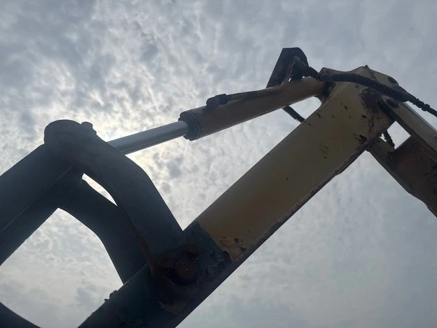 Багер Komatsu PS10-05, снимка 6 - Индустриална техника - 55933596