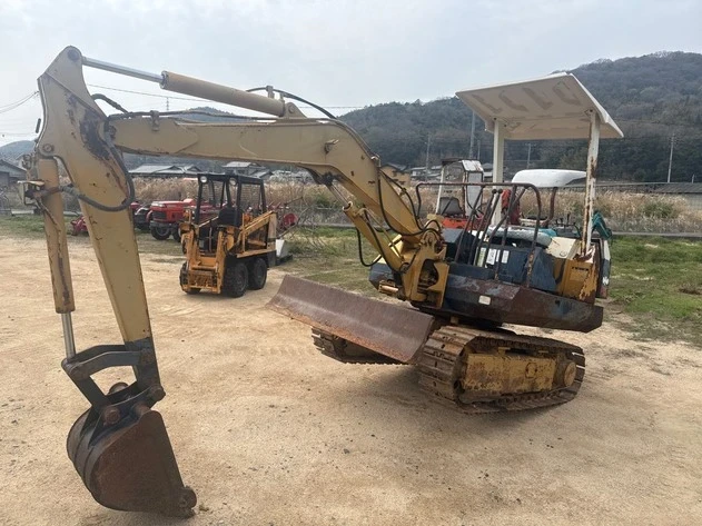 Багер Komatsu PS10-05