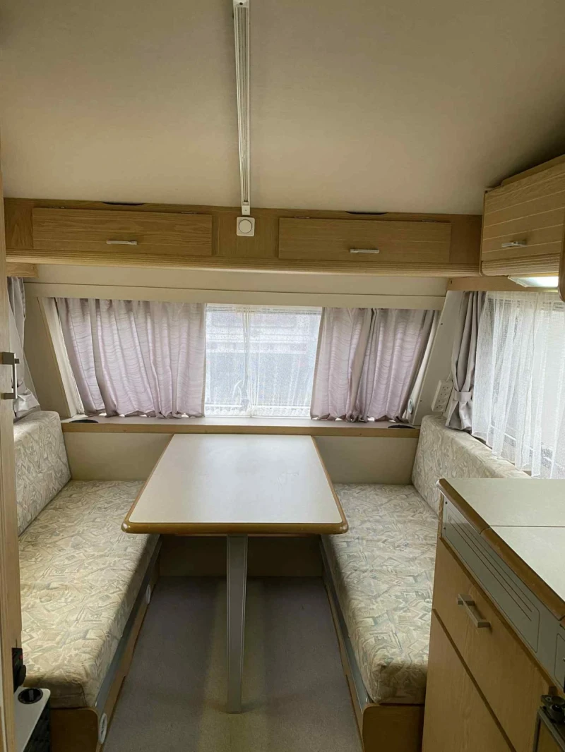 Каравана KIP KG-42-T, снимка 7 - Каравани и кемпери - 52327449