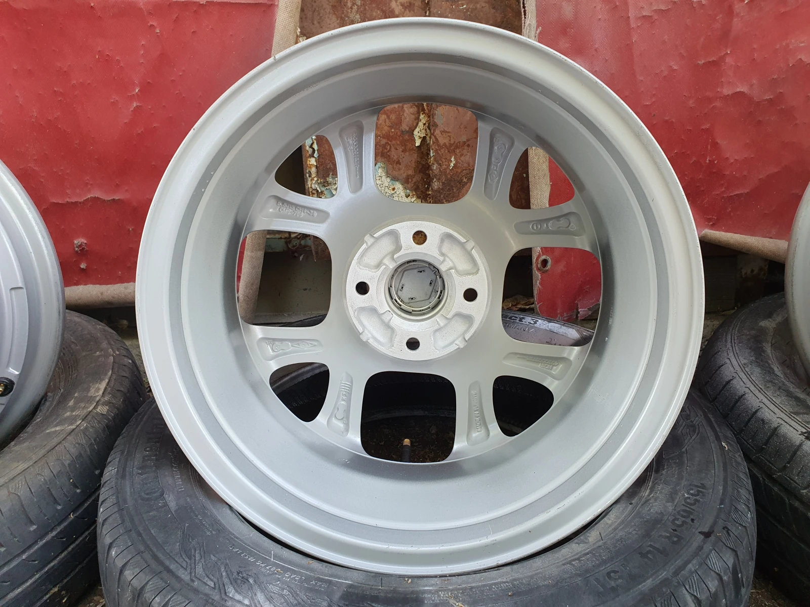 Джанти за Renault Twingo, снимка 9 - Гуми и джанти - 55182236