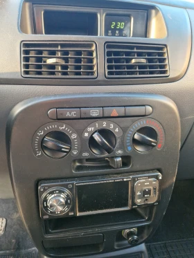 Daihatsu Cuore АВТОМАТИК! 131000км!КЛИМАТИК!, снимка 12