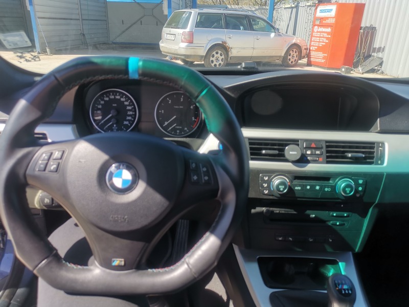 BMW 330, снимка 10 - Автомобили и джипове - 45083705