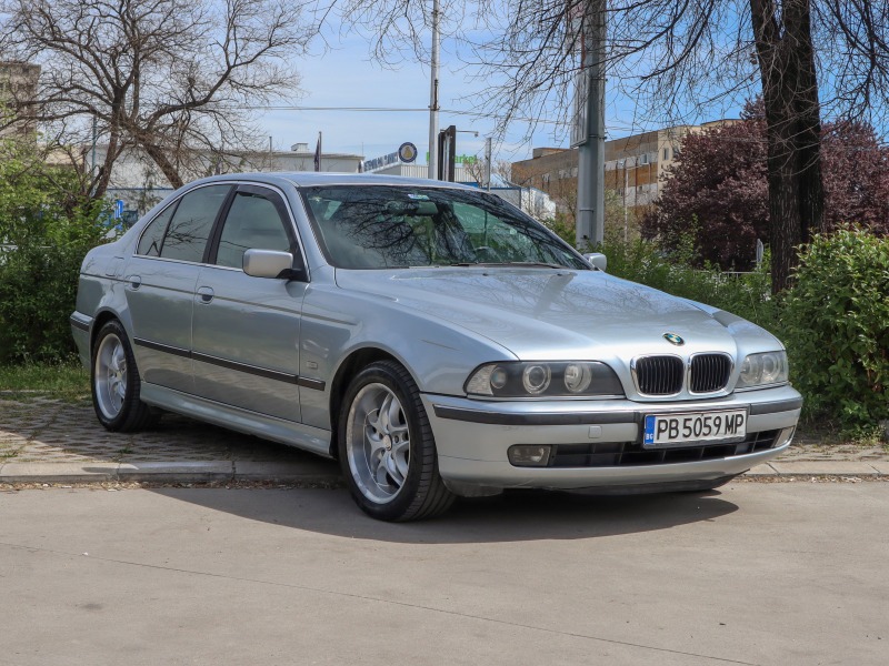 BMW 520, снимка 2 - Автомобили и джипове - 45157821