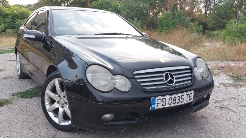 Mercedes-Benz C 180 2.0 Клима ^^ Топ ^^, снимка 3 - Автомобили и джипове - 47331356