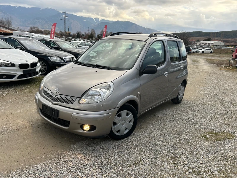 Toyota Yaris verso 1.3i 85k.c, снимка 1 - Автомобили и джипове - 49319667