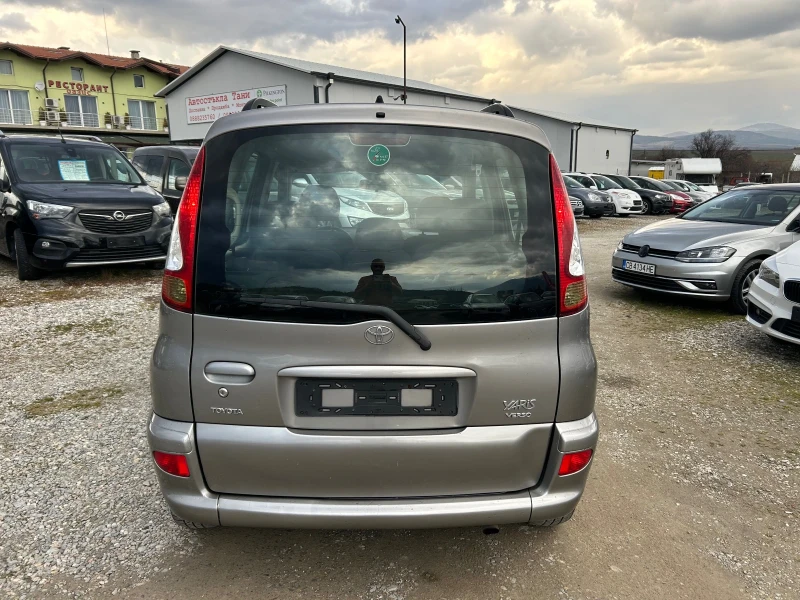 Toyota Yaris verso 1.3i 85k.c, снимка 6 - Автомобили и джипове - 49319667