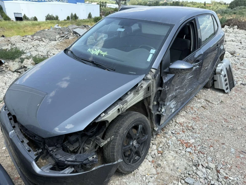 VW Polo 1.6tdi 105 , снимка 6 - Автомобили и джипове - 50737192