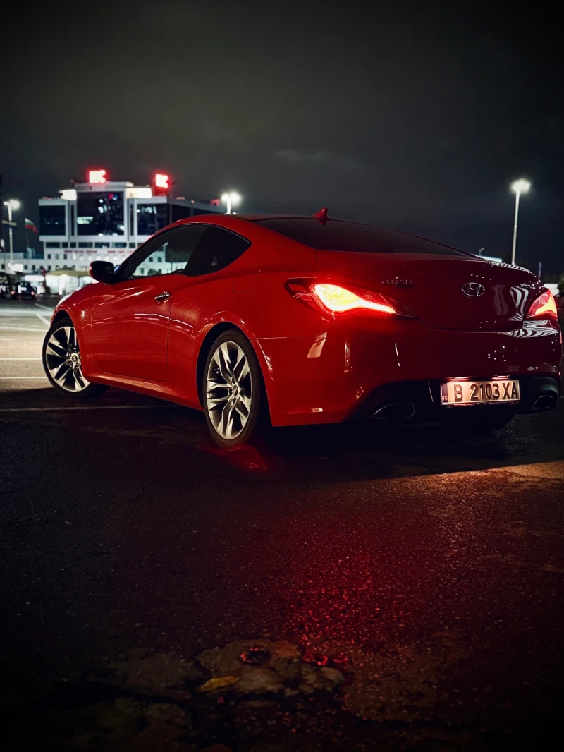 Hyundai Genesis 200Turbo, снимка 2 - Автомобили и джипове - 52036276