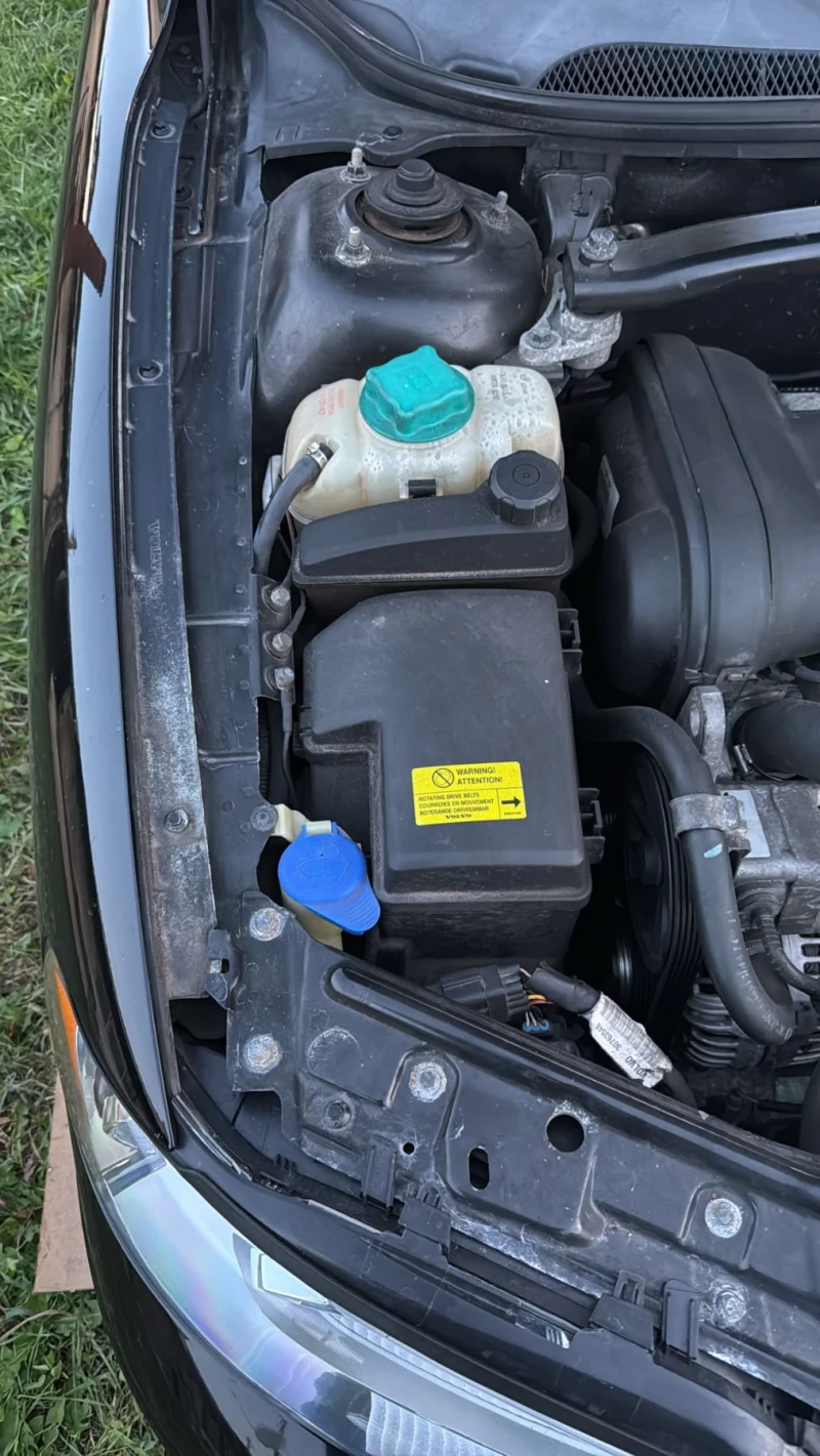 Volvo S60 2.4 Kinetic, снимка 13 - Автомобили и джипове - 52433832