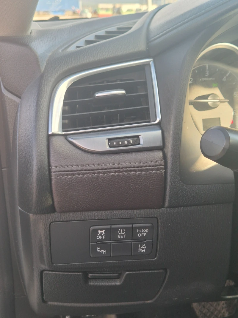 Mazda 6 2.2, снимка 14 - Автомобили и джипове - 52615448