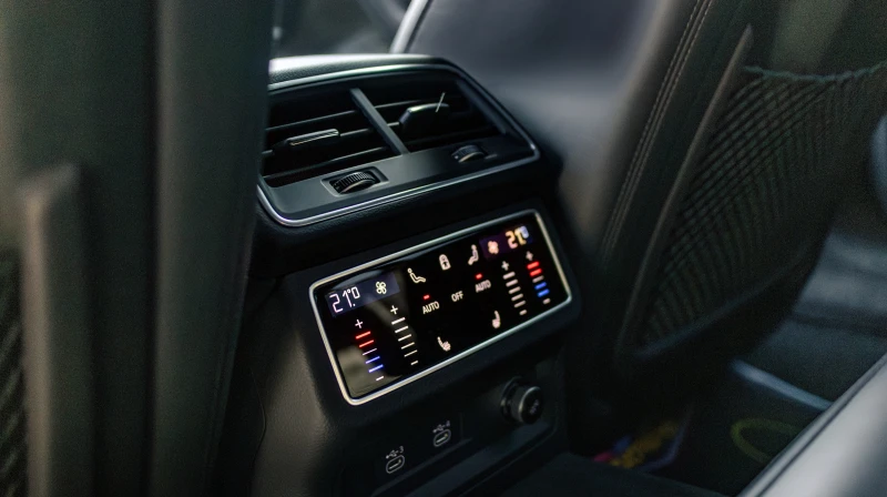 Audi Rs7 BTM Turbo/FULL/ЛИЗИНГ, снимка 16 - Автомобили и джипове - 52806934