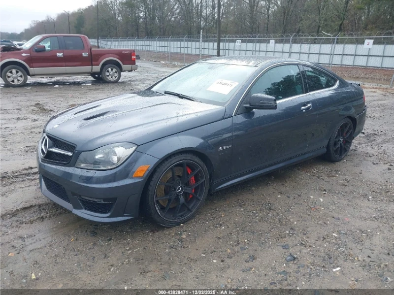 Mercedes-Benz C 63 AMG, снимка 3 - Автомобили и джипове - 52839591
