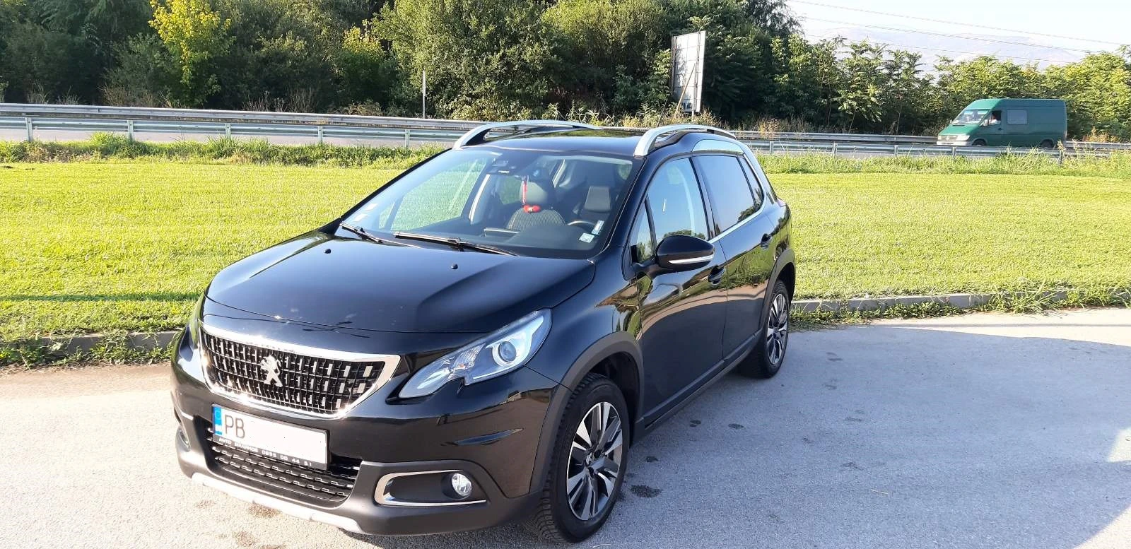 Peugeot 2008 blue allure - изображение 3