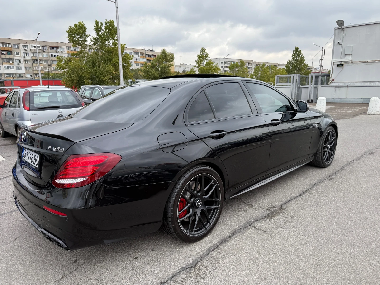 Mercedes-Benz E 63 AMG 6.3 AMG S 4 matic +  - изображение 6