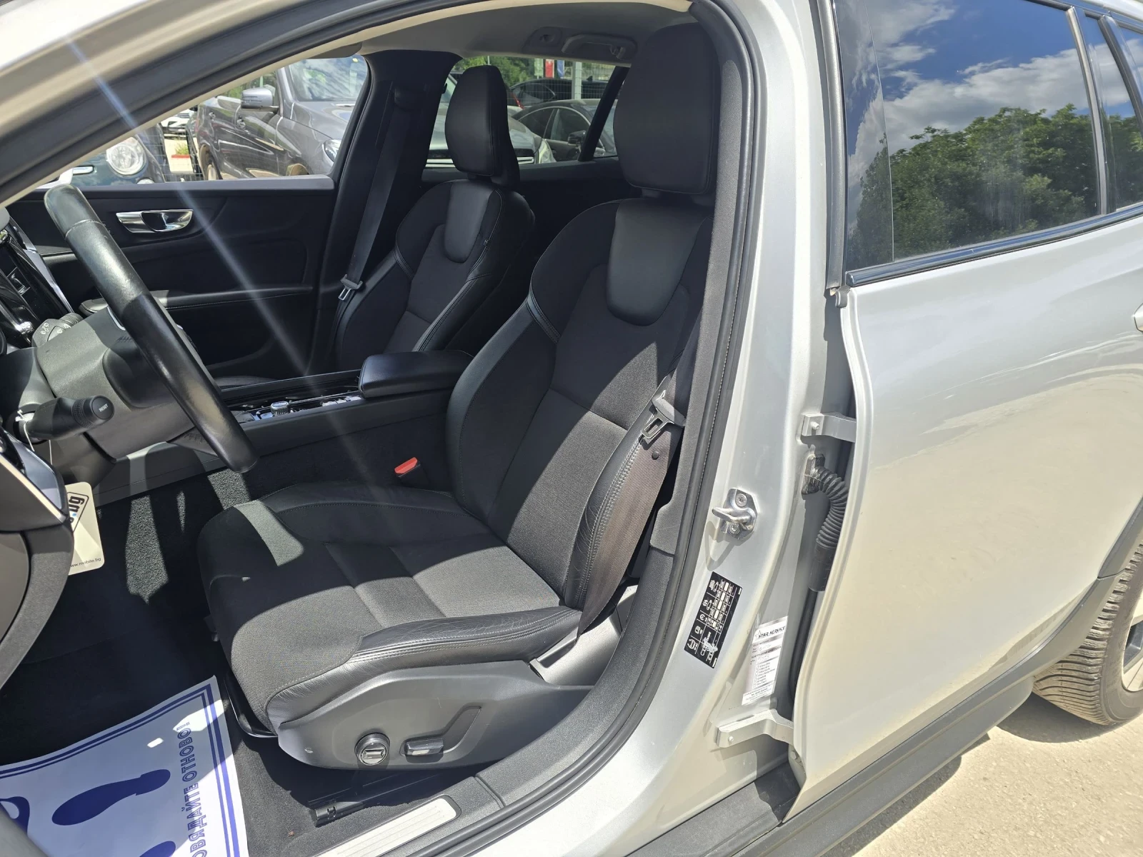 Volvo V60 Cross Country 2.0D 190к.с 4X4 , снимка 9 - Автомобили и джипове - 53770139