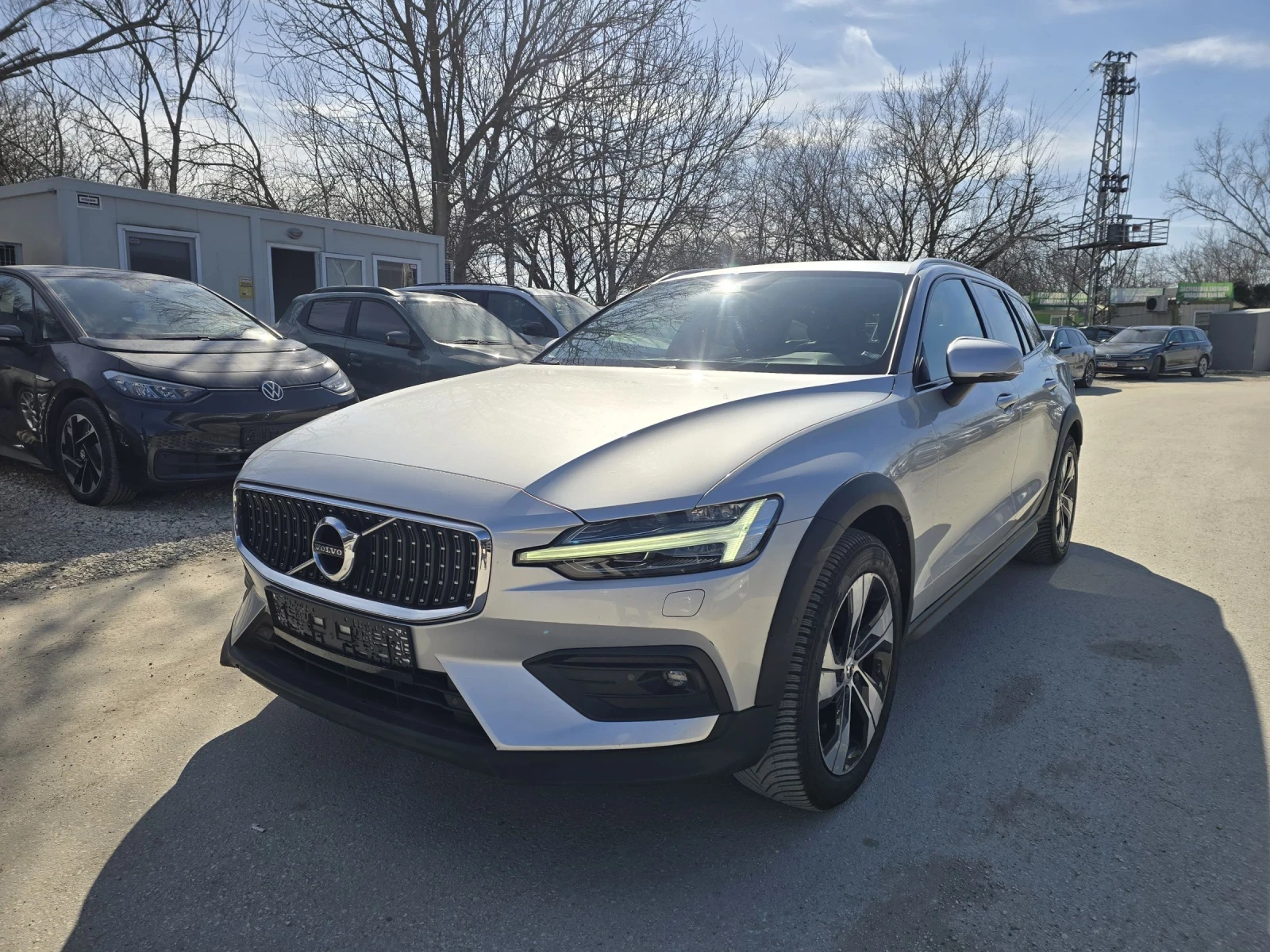 Volvo V60 Cross Country 2.0D 190к.с 4X4 