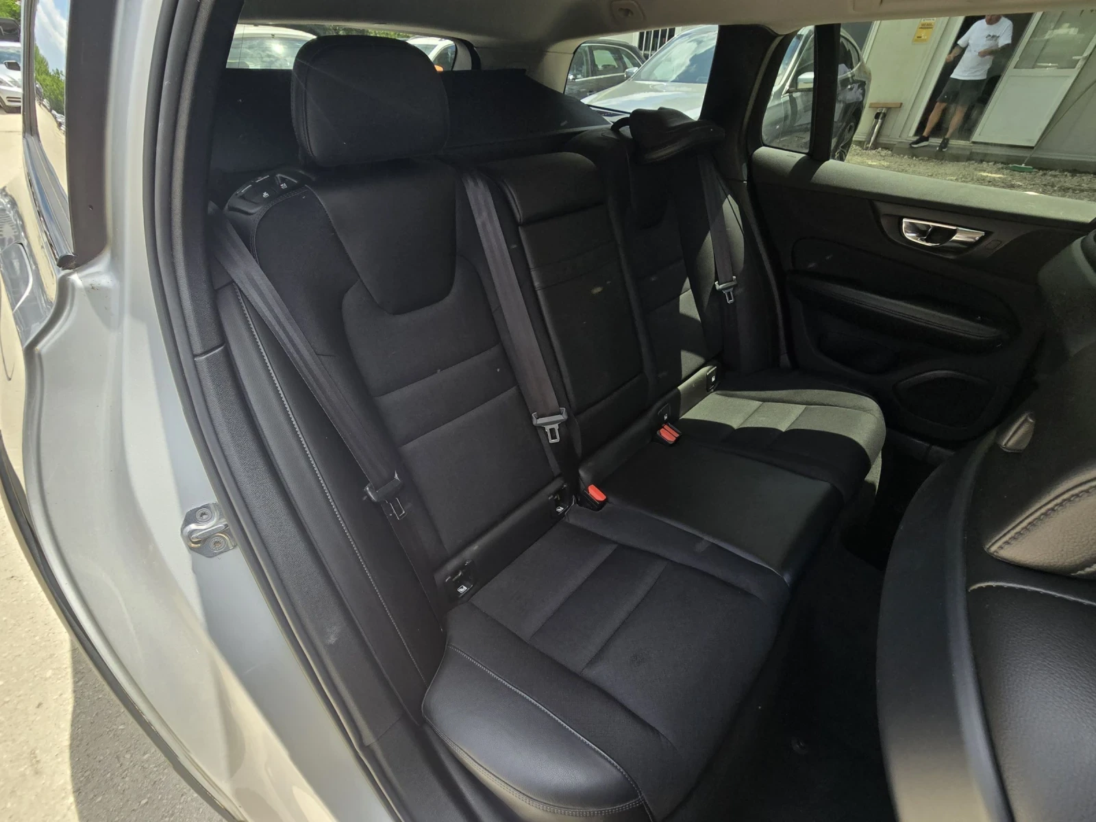 Volvo V60 Cross Country 2.0D 190к.с 4X4 , снимка 14 - Автомобили и джипове - 53770139
