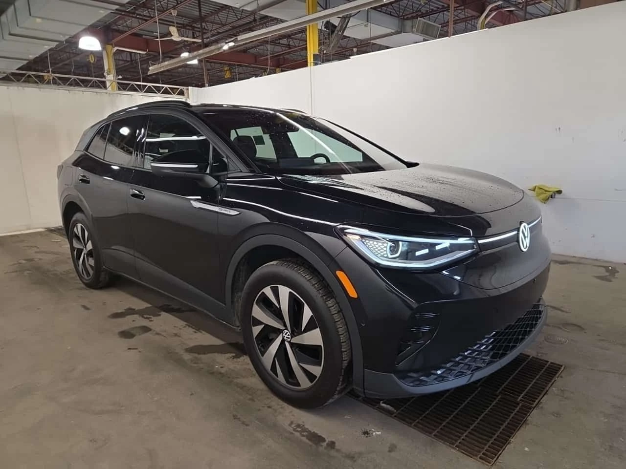 VW ID.4 PRO| AWD| 360 КАМЕРИ| 2 КЛЮЧА, снимка 2 - Автомобили и джипове - 54125268