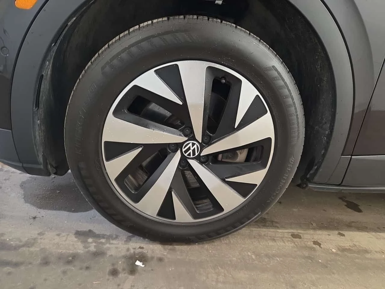 VW ID.4 PRO| AWD| 360 КАМЕРИ| 2 КЛЮЧА, снимка 6 - Автомобили и джипове - 54125268