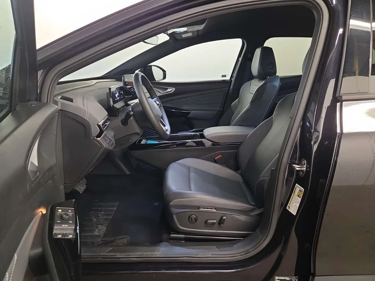 VW ID.4 PRO| AWD| 360 КАМЕРИ| 2 КЛЮЧА, снимка 8 - Автомобили и джипове - 54125268