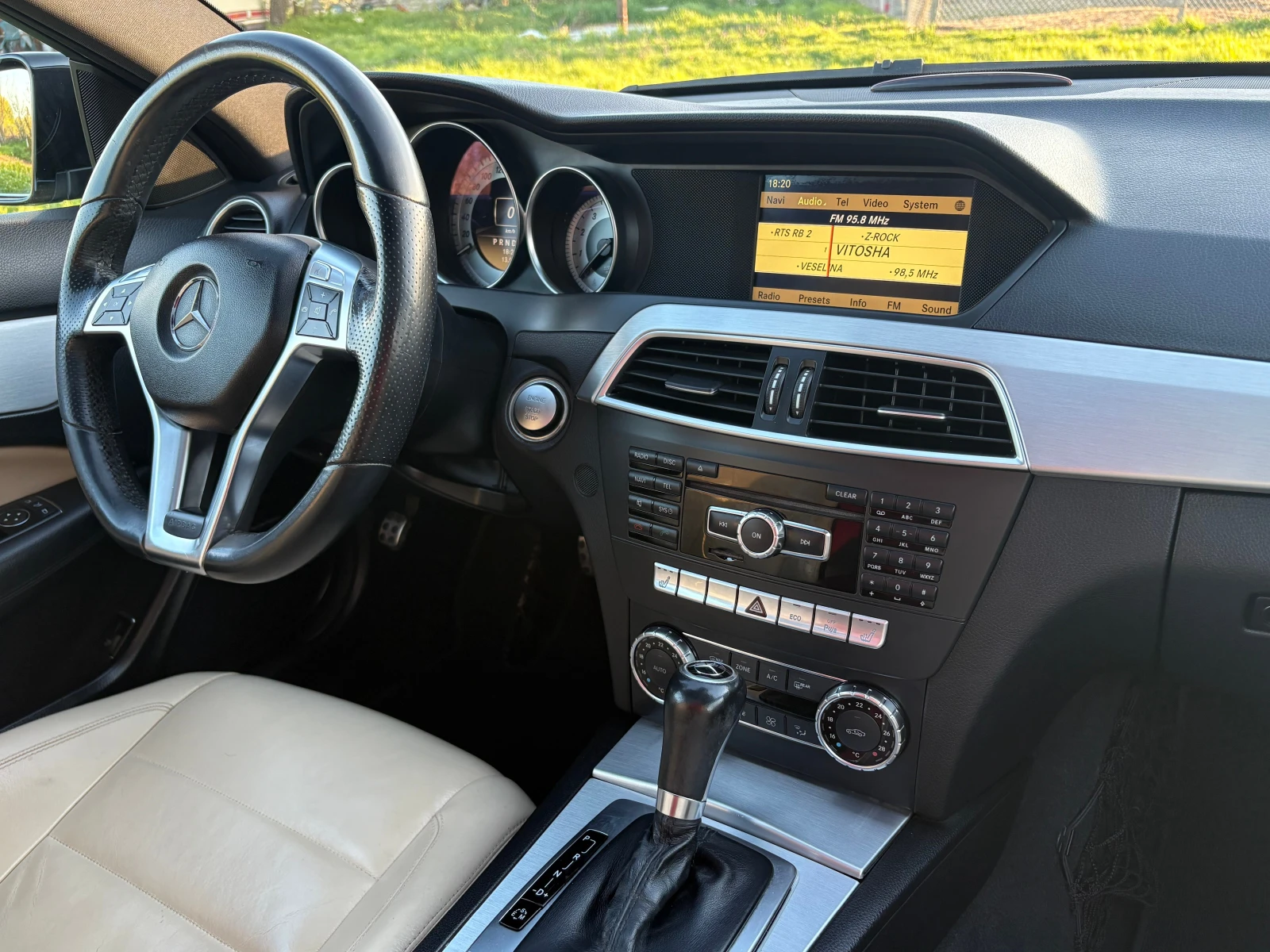 Mercedes-Benz C 180 AMG Vision, снимка 13 - Автомобили и джипове - 54140845