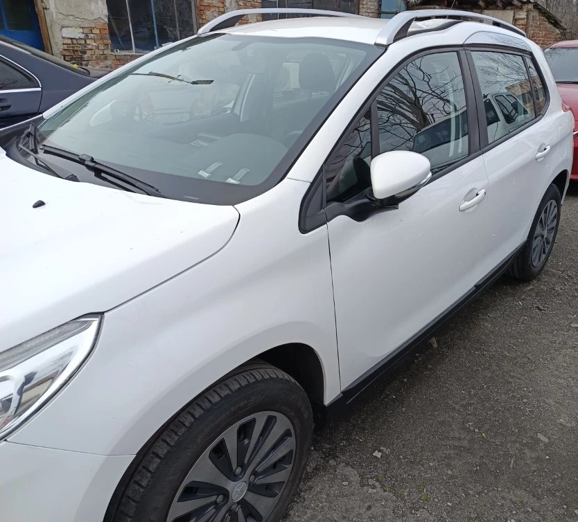 Peugeot 2008 e VTi, снимка 3 - Автомобили и джипове - 54387479
