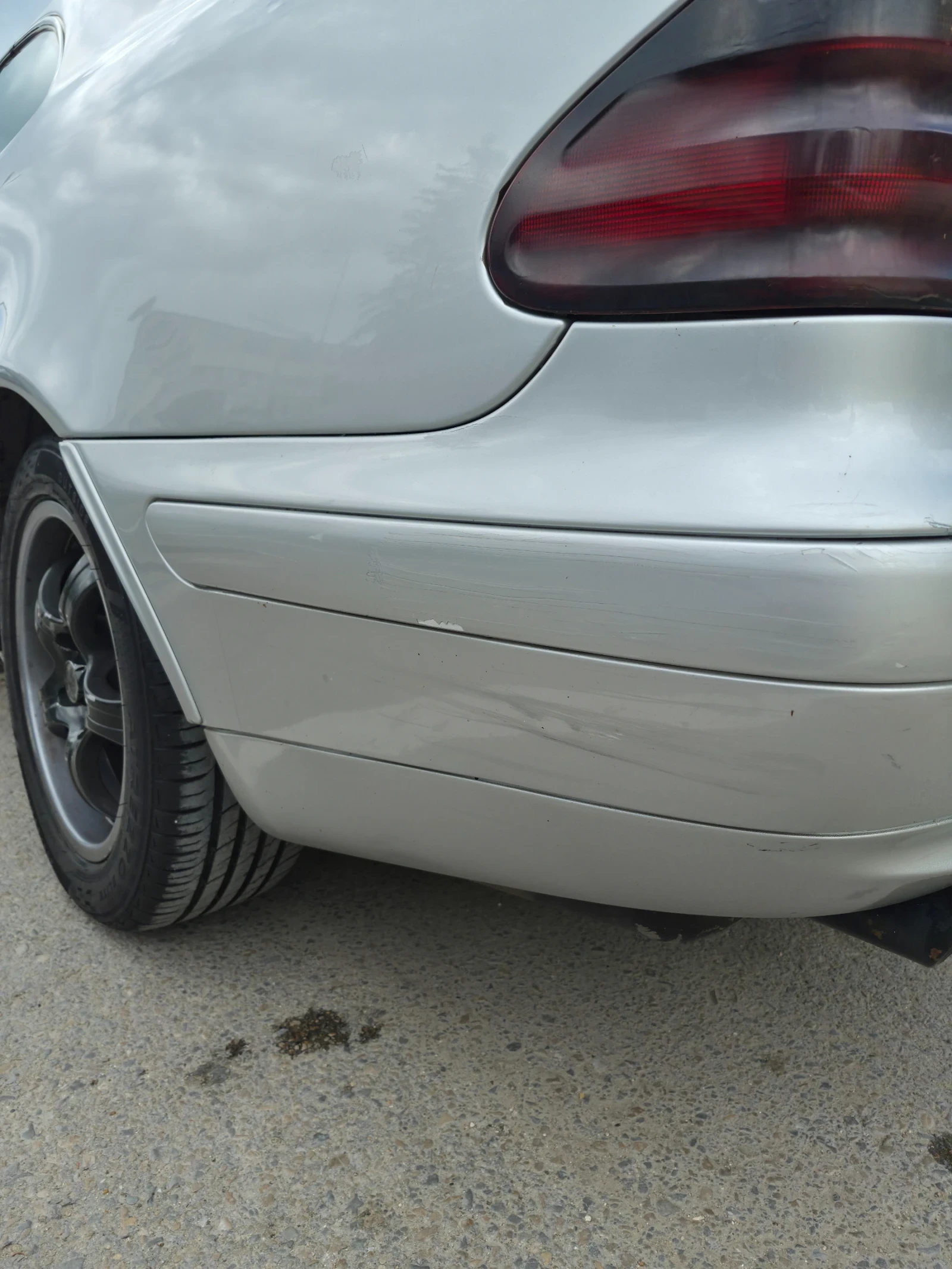 Mercedes-Benz CLK 230 Kompressor, снимка 9 - Автомобили и джипове - 54542969