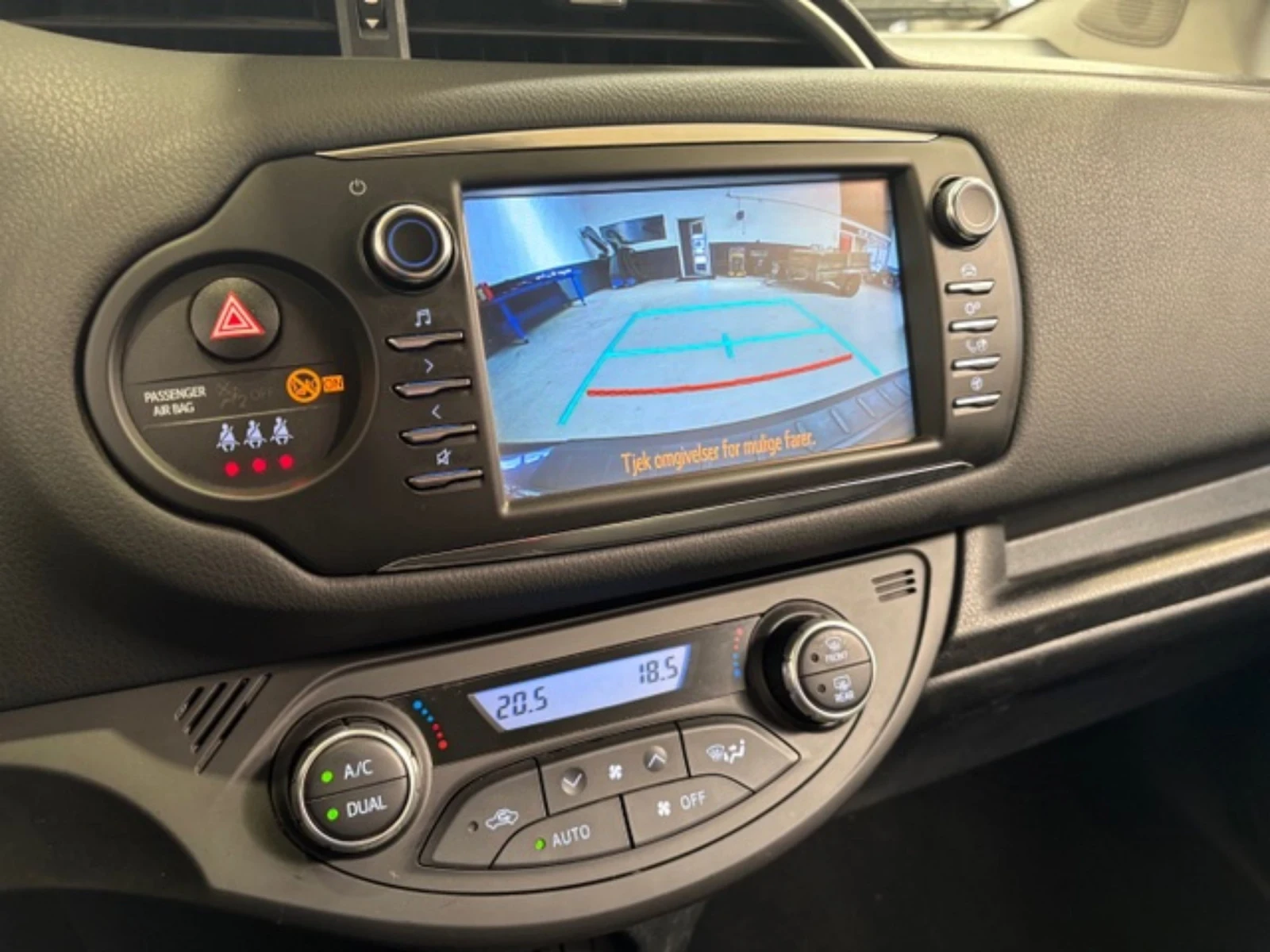 Toyota Yaris Hybrid | 1.5 | eCVT | Facelift 2019, снимка 9 - Автомобили и джипове - 54745737