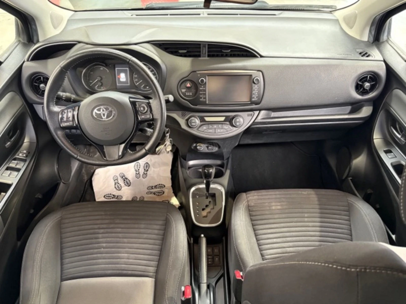 Toyota Yaris Hybrid | 1.5 | eCVT | Facelift 2019, снимка 7 - Автомобили и джипове - 54745737
