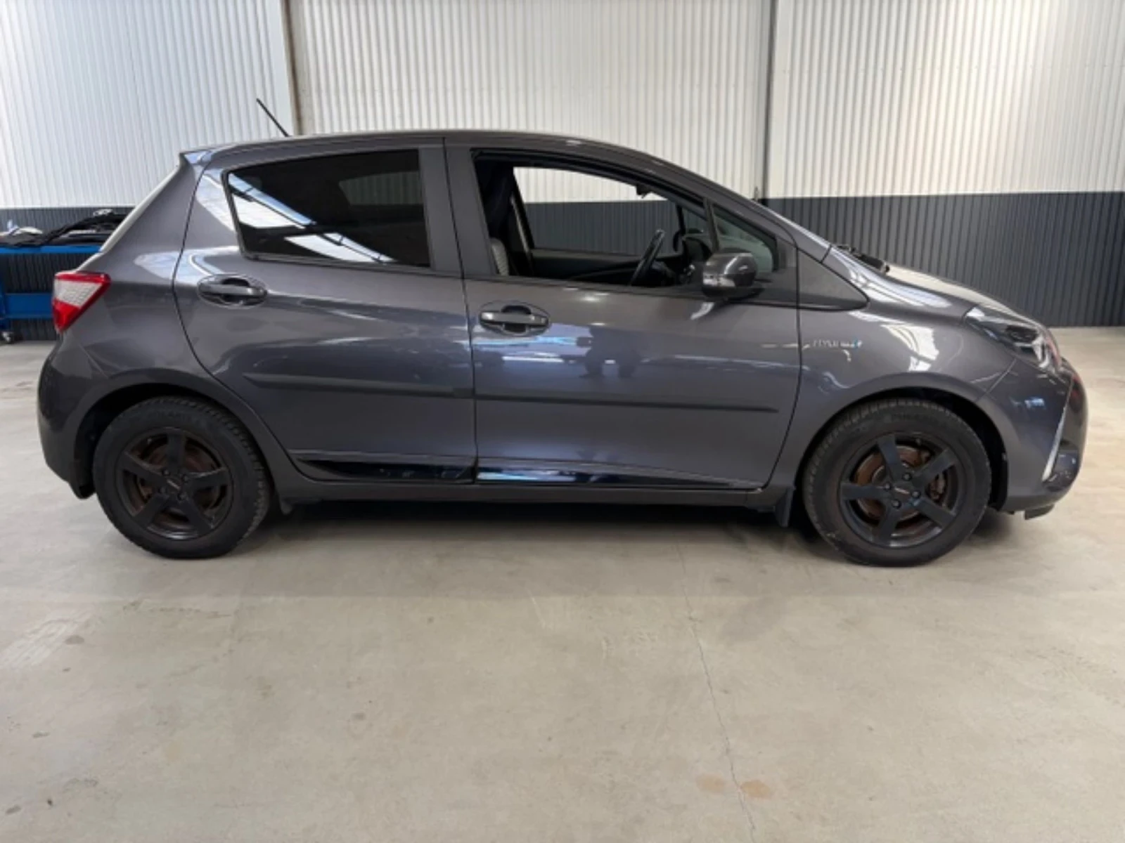 Toyota Yaris Hybrid | 1.5 | eCVT | Facelift 2019, снимка 17 - Автомобили и джипове - 54745737