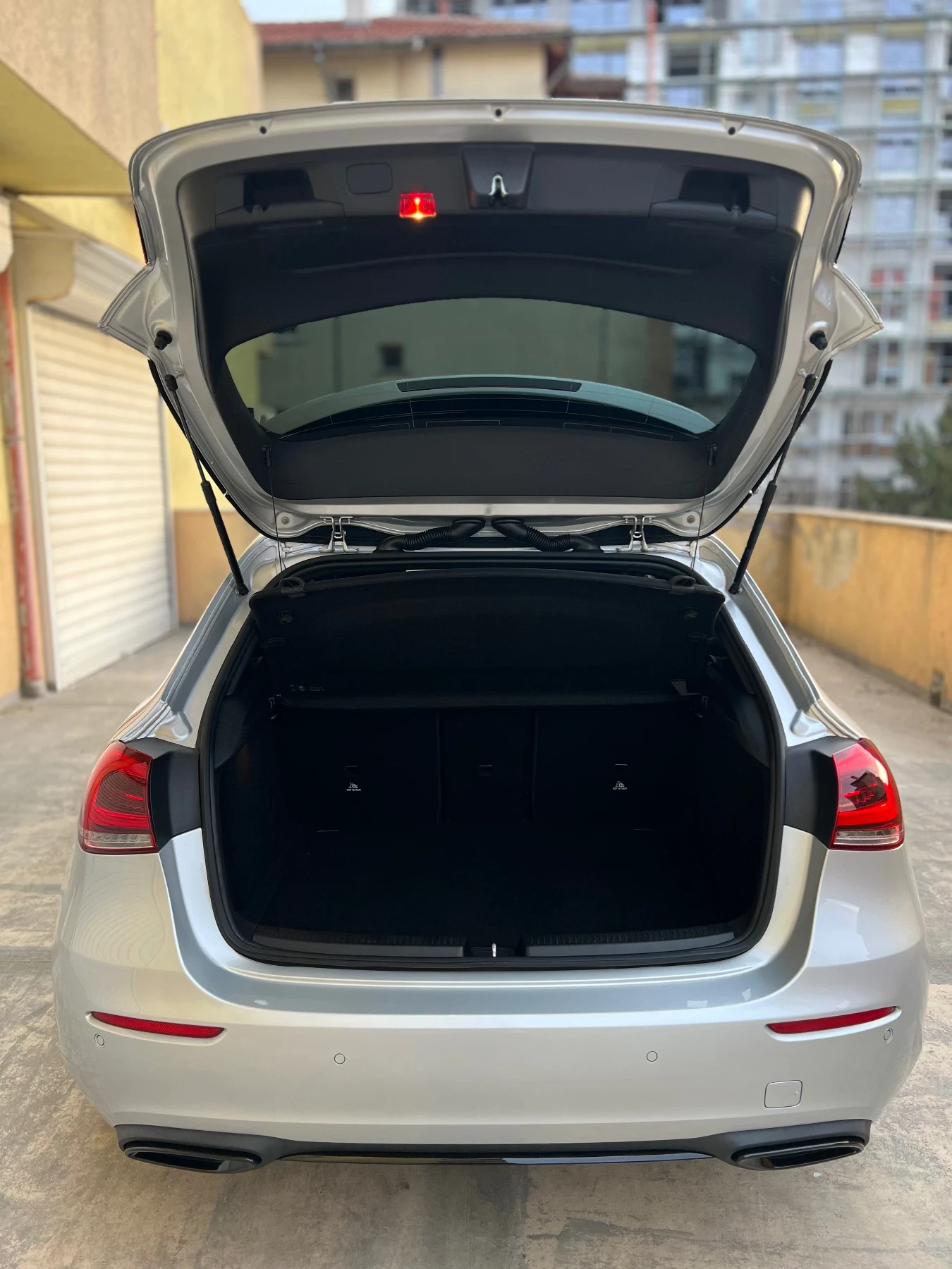 Mercedes-Benz A 180 I, снимка 11 - Автомобили и джипове - 54814396