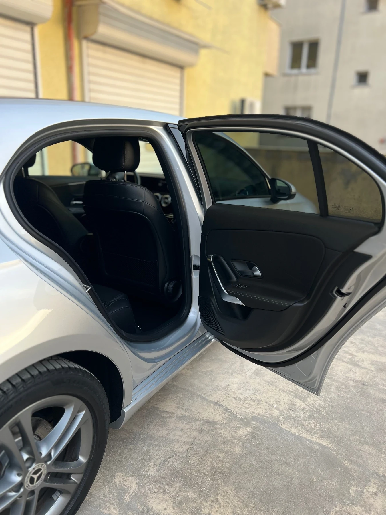 Mercedes-Benz A 180 I, снимка 10 - Автомобили и джипове - 54814396