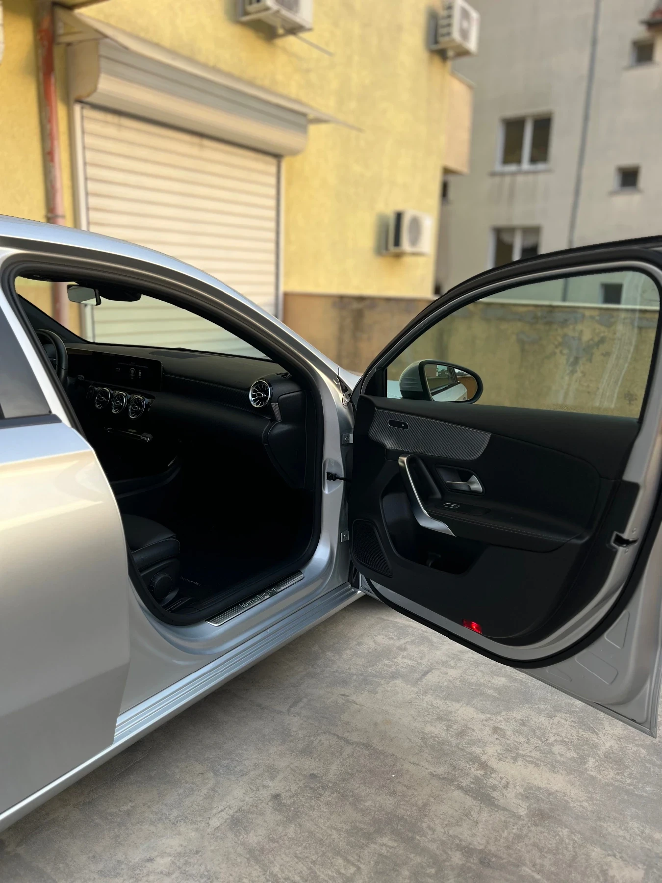 Mercedes-Benz A 180 I, снимка 8 - Автомобили и джипове - 54814396