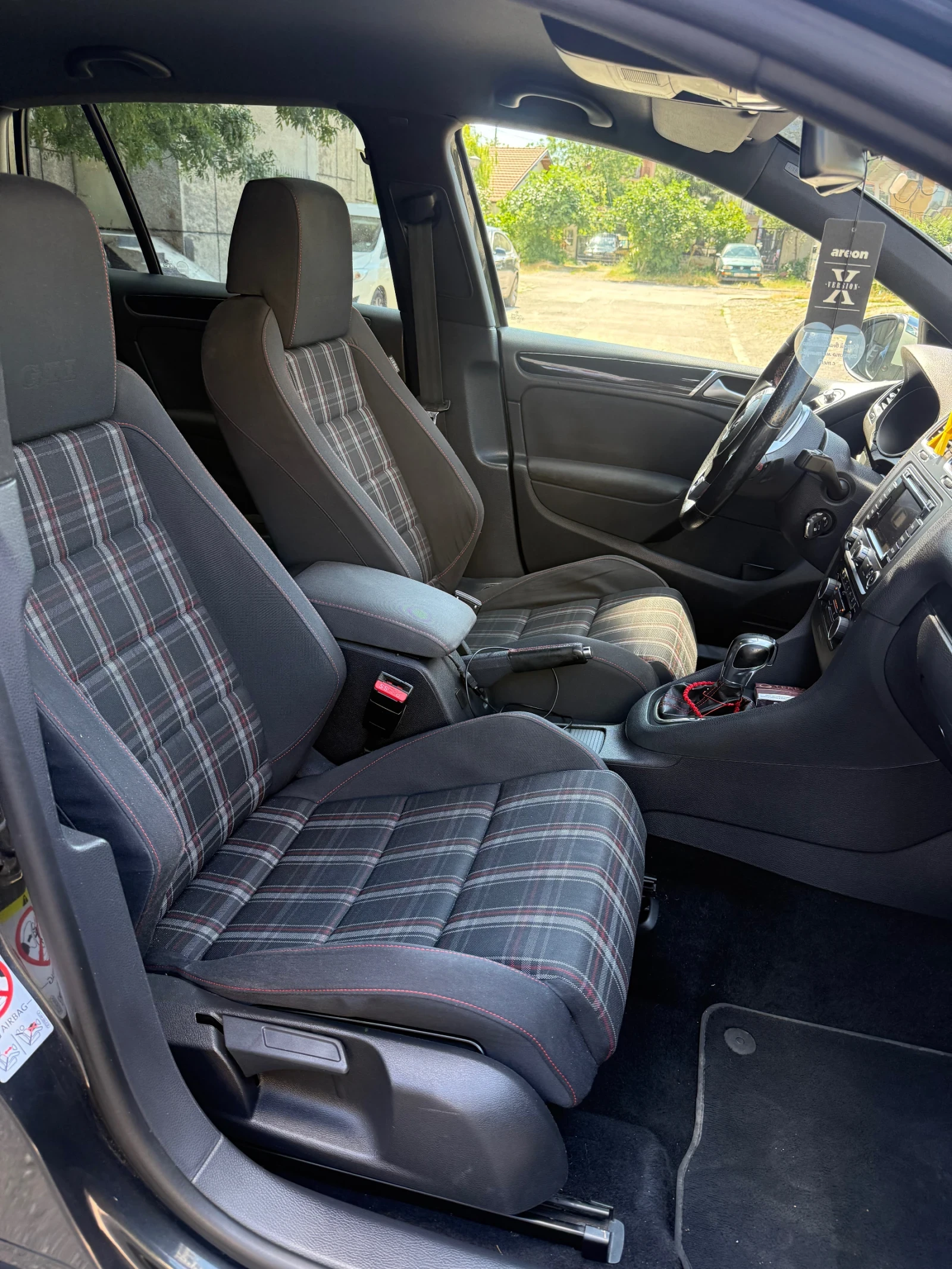 VW Golf 2.0 GTI , снимка 13 - Автомобили и джипове - 55243336