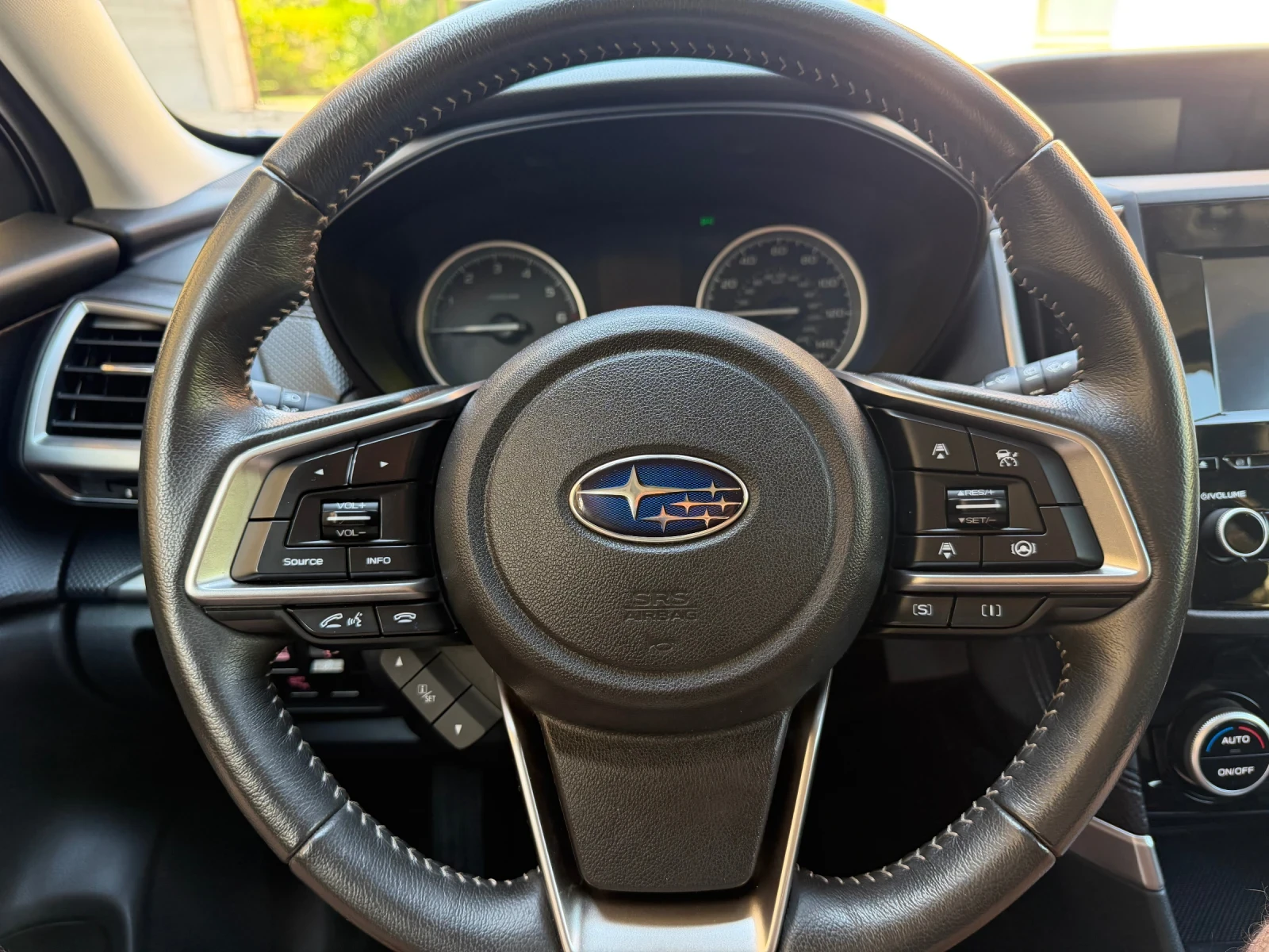 Subaru Forester 4x4 Premium Keyless/Distronic/Carplay, снимка 8 - Автомобили и джипове - 55487020