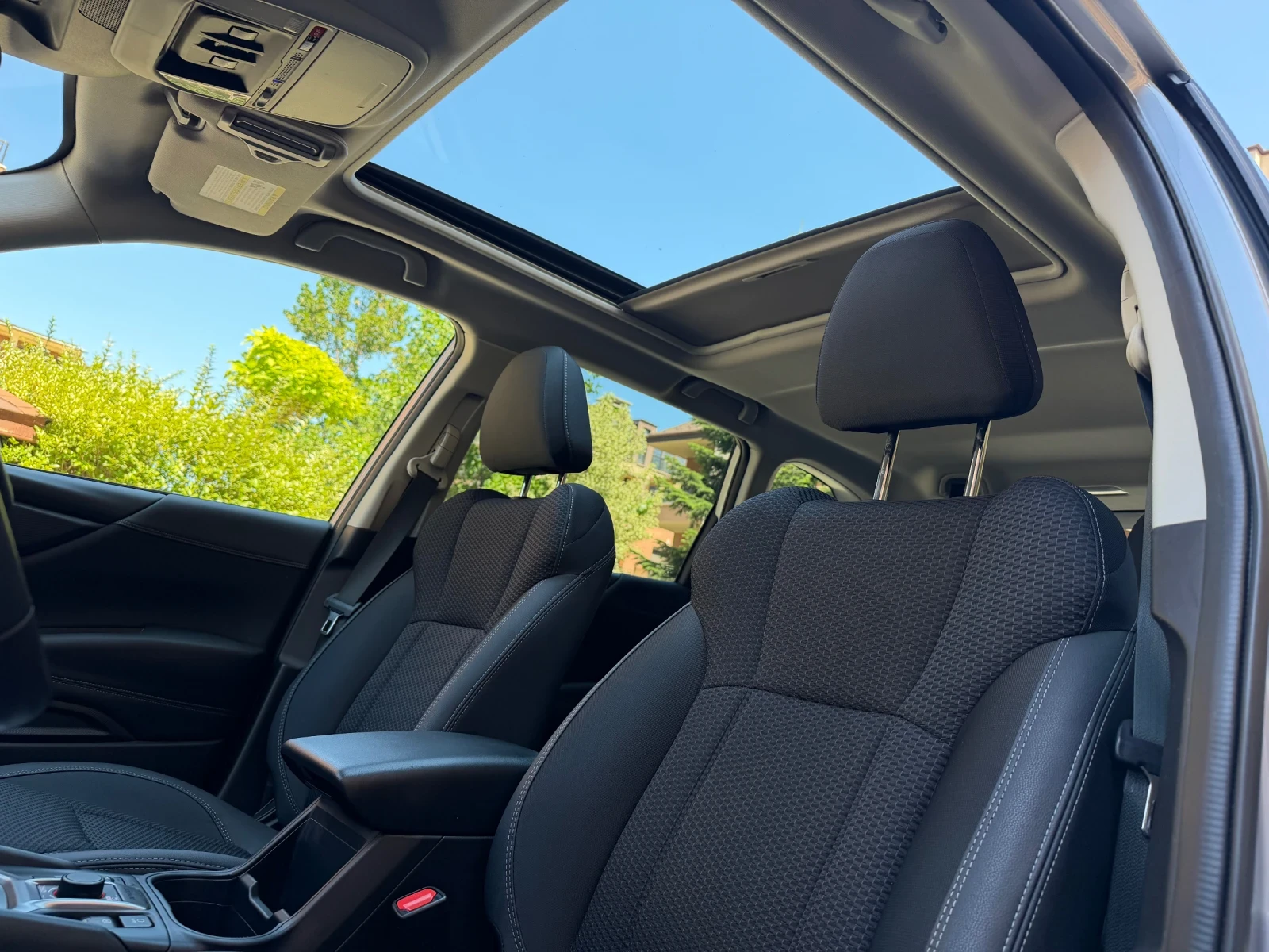 Subaru Forester 4x4 Premium Keyless/Distronic/Carplay, снимка 13 - Автомобили и джипове - 55487020
