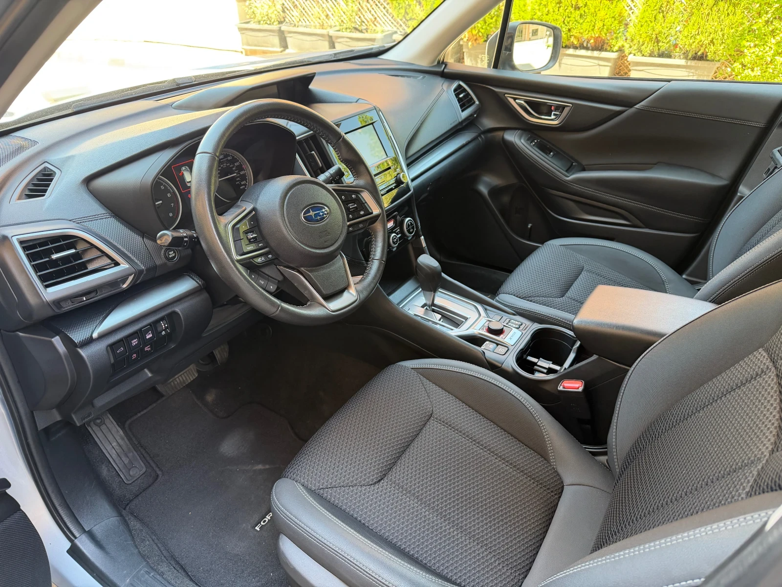 Subaru Forester 4x4 Premium Keyless/Distronic/Carplay, снимка 7 - Автомобили и джипове - 55487020