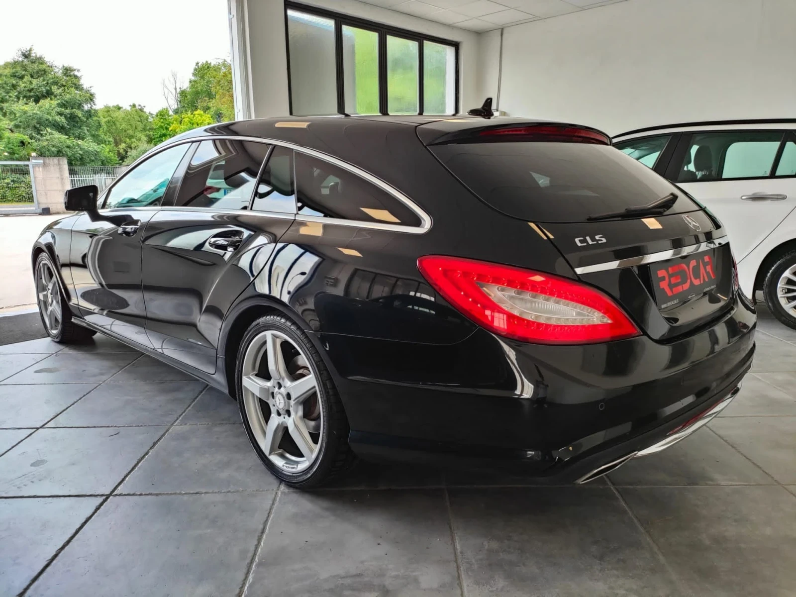 Mercedes-Benz CLS, снимка 2 - Автомобили и джипове - 55662367