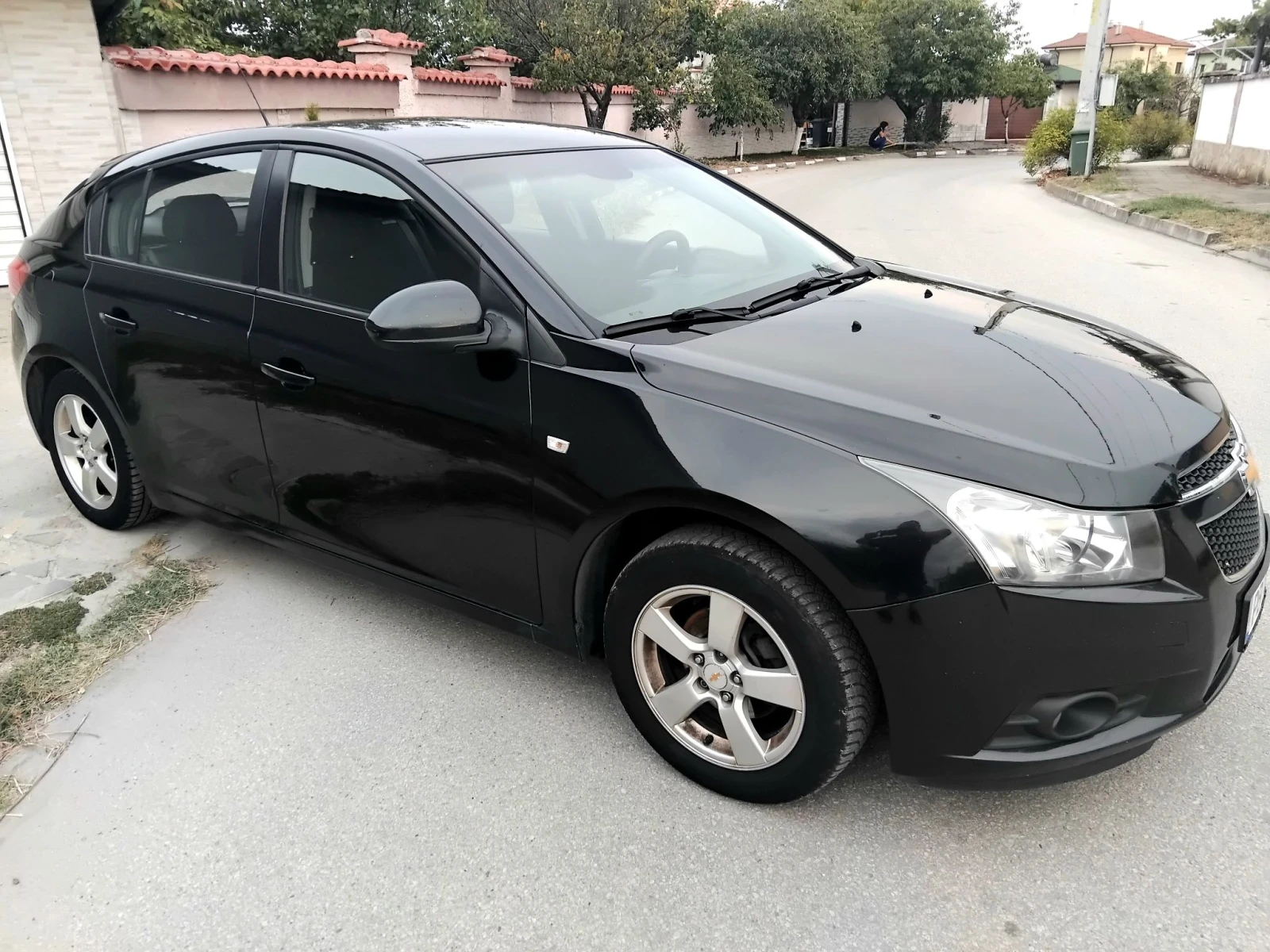 Chevrolet Cruze 1.6i+ КЛИМА + ГАЗОВ ИНЖЕКЦИОН , снимка 3 - Автомобили и джипове - 55930566