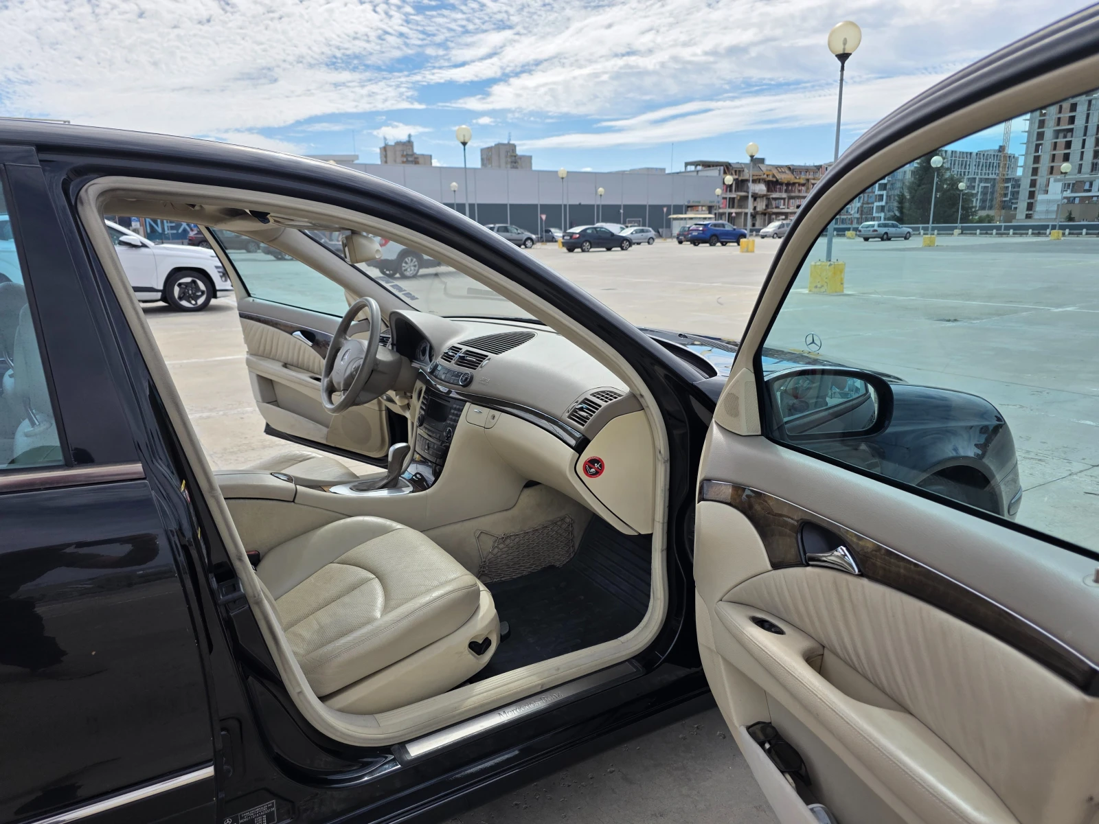 Mercedes-Benz E 270, снимка 11 - Автомобили и джипове - 56139923
