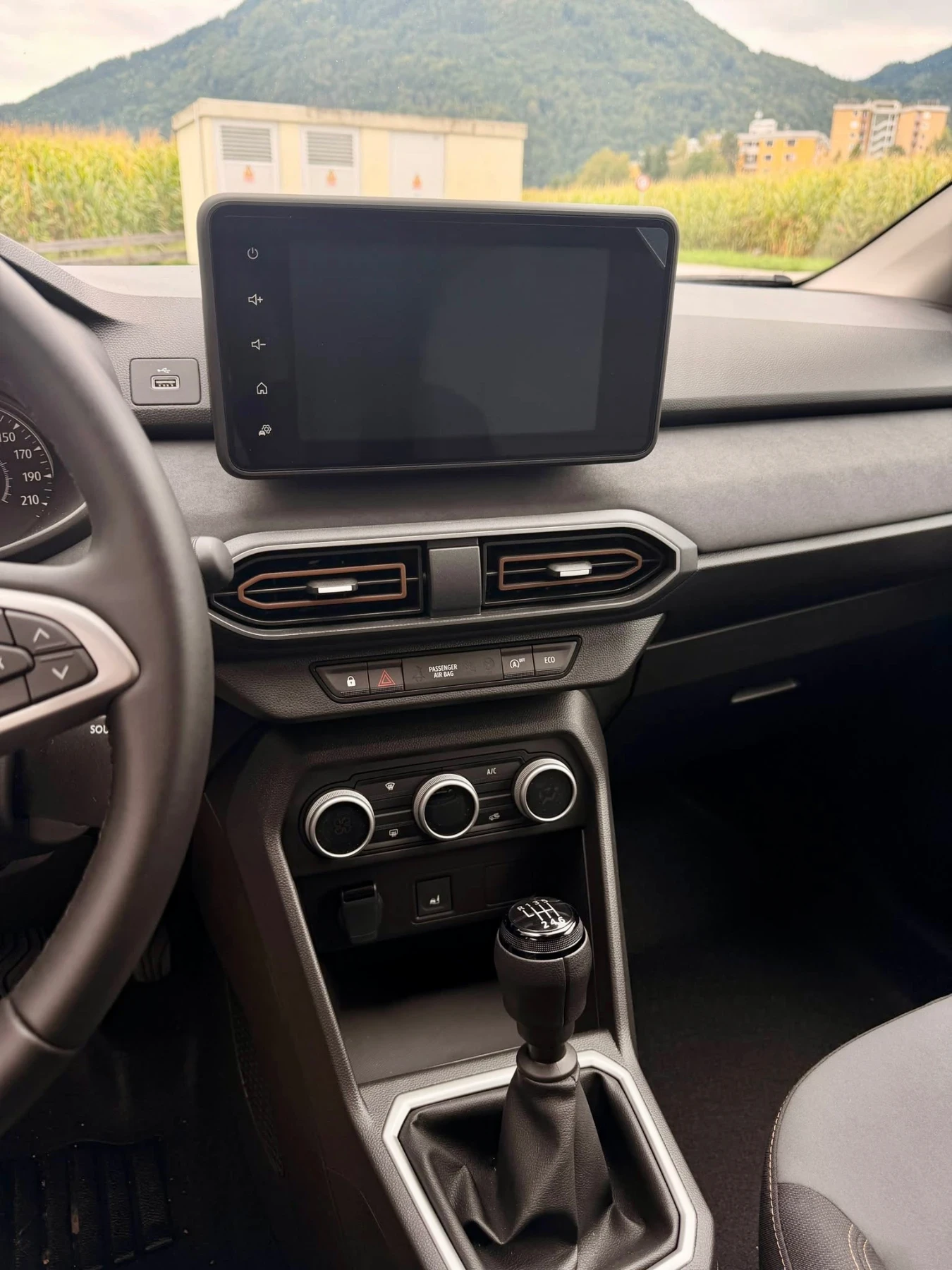 Dacia Jogger * ЧИСТО НОВА* 25км* EXTREME* LPG* , снимка 12 - Автомобили и джипове - 56230794
