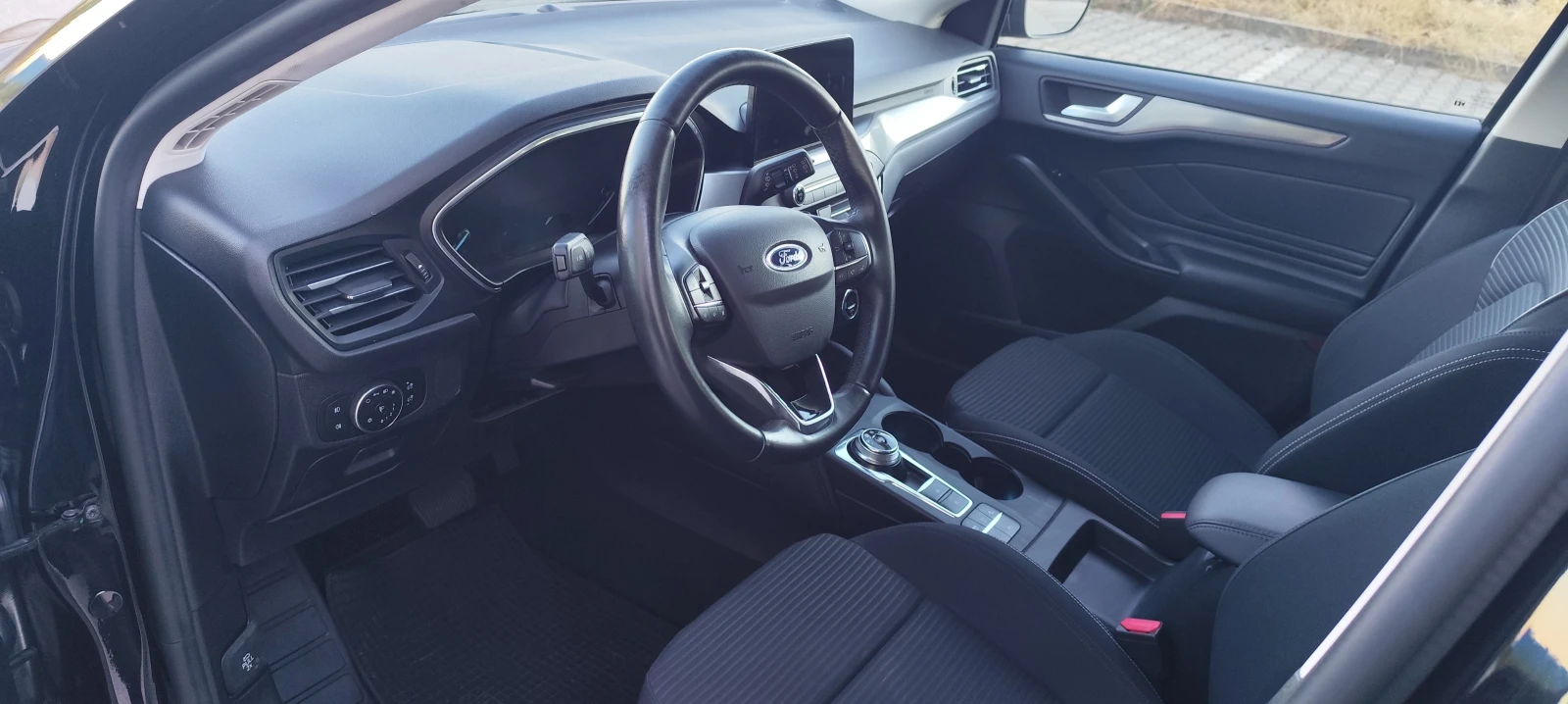 Ford Focus 1.5 ECOBLUE, AUTOMATIC, NAVI, снимка 8 - Автомобили и джипове - 56663199
