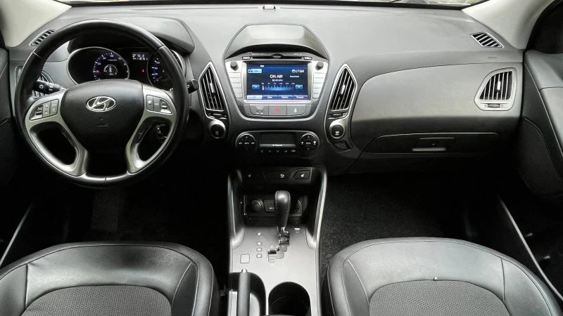 Hyundai IX35 2.0 AWD, снимка 12 - Автомобили и джипове - 47346575