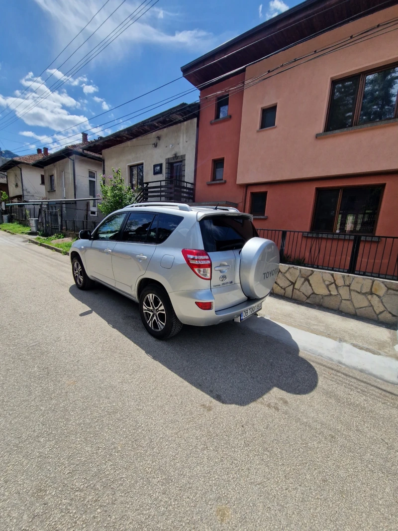 Toyota Rav4 * 105000- километра* NAVI* LED LIGHTS * , снимка 3 - Автомобили и джипове - 52460666