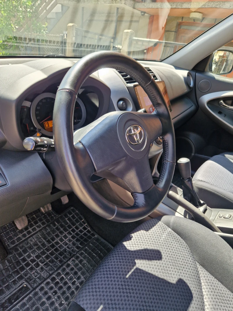 Toyota Rav4 * 105000- километра* NAVI* LED LIGHTS * , снимка 9 - Автомобили и джипове - 52460666