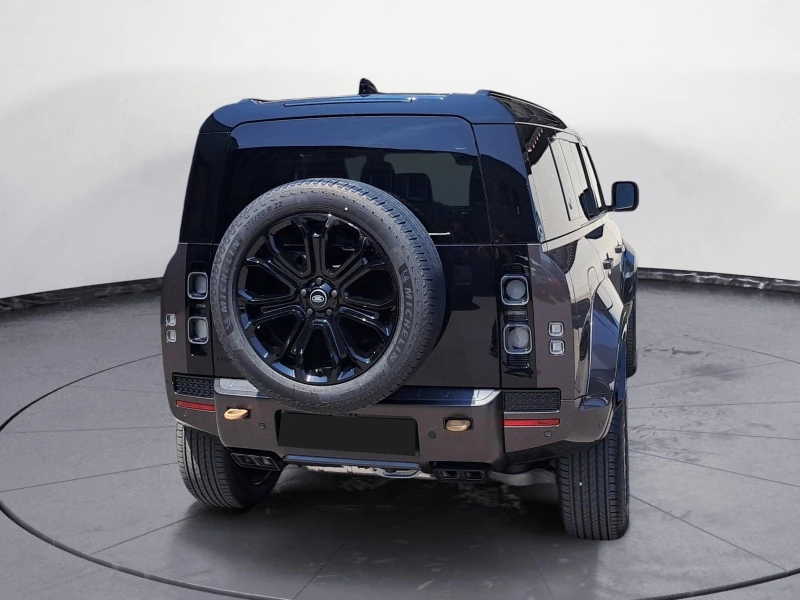 Land Rover Defender OCTA P635, снимка 3 - Автомобили и джипове - 51373169